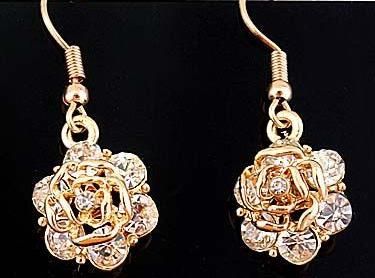 Rosa com Zircônias Folheado a Ouro 14K